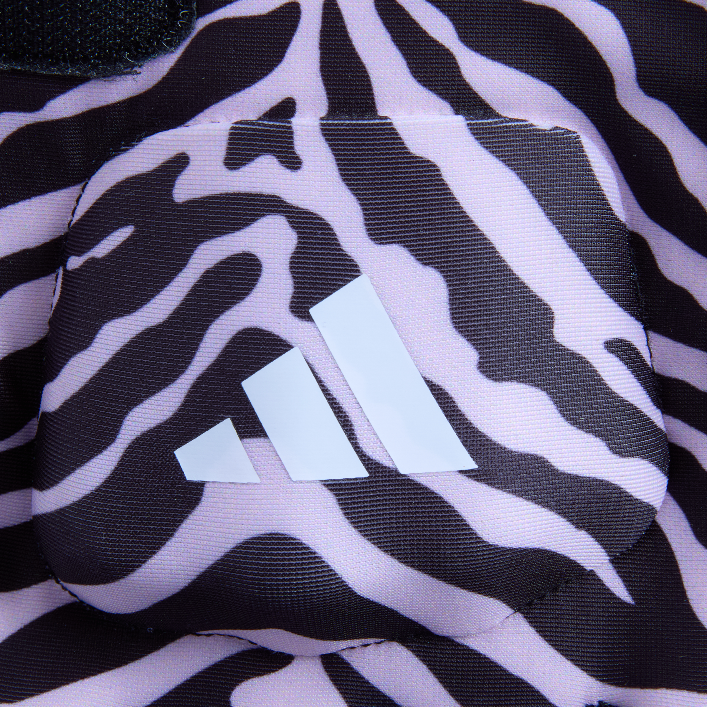 2026 Hockey OD Glove Zebra